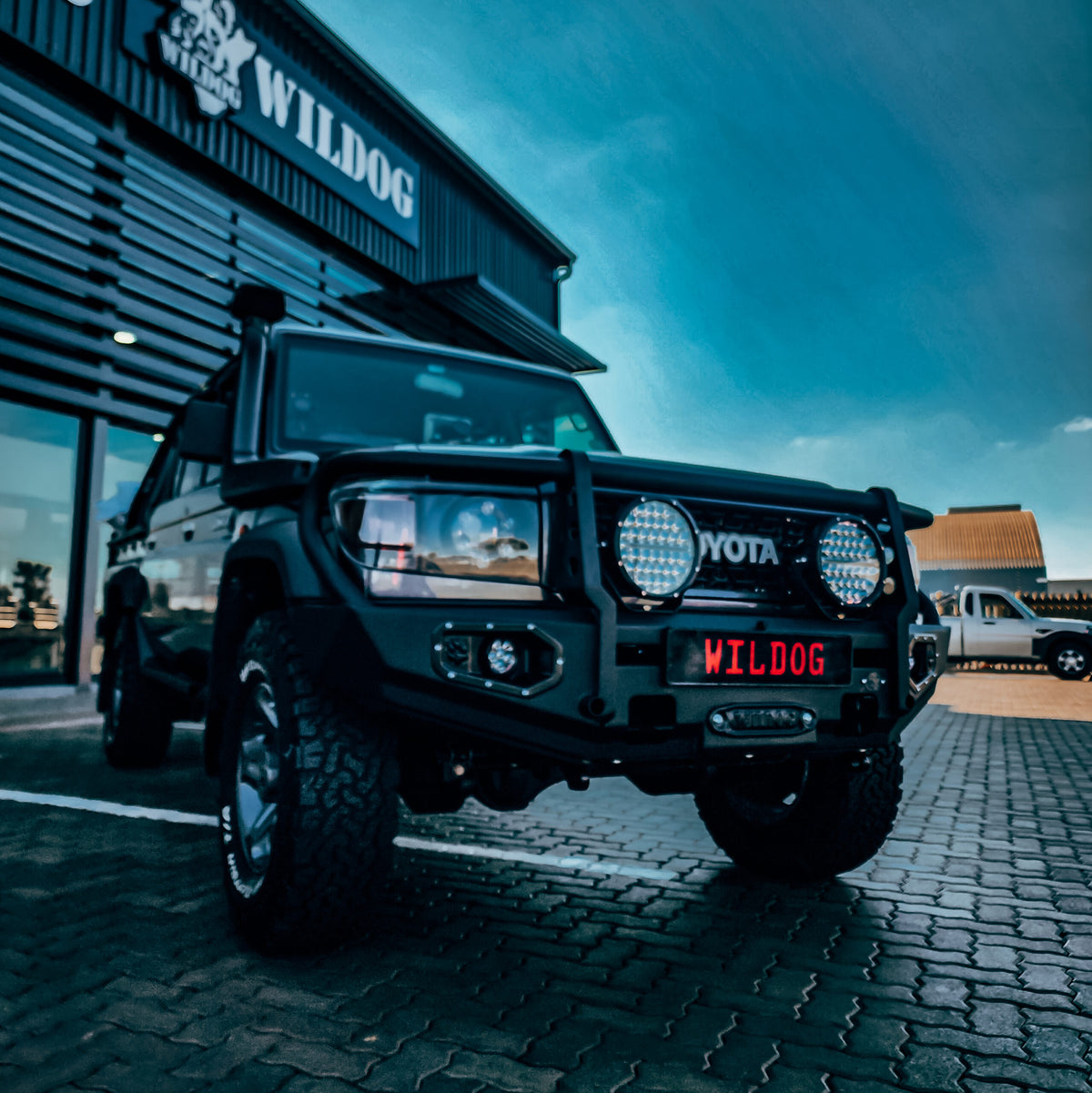 Wildog Hunter Front Bumper – Toyota Land Cruiser 76/79