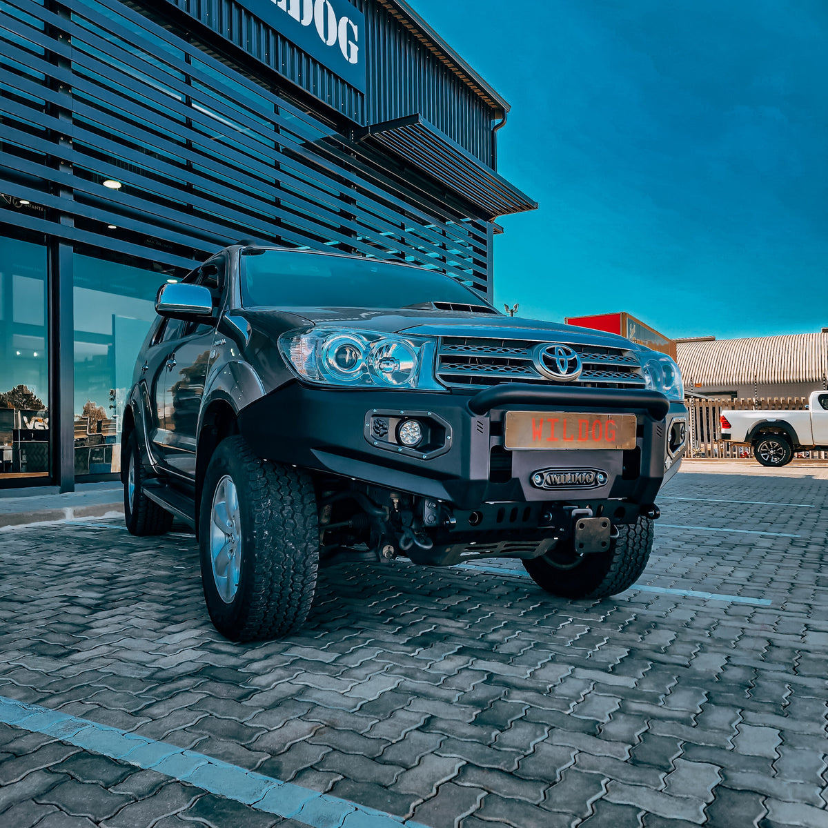 Wildog K9 Front Bumper with Round Nudge – Toyota Fortuner 2005–2010