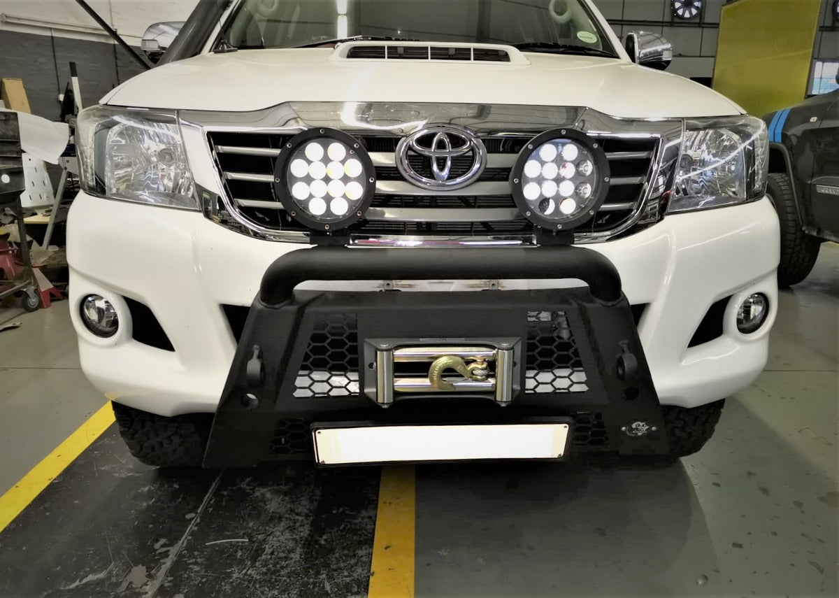 Wildog Bulldog Multi-Functional Nudge Bar – Toyota Hilux Vigo 2011–2015