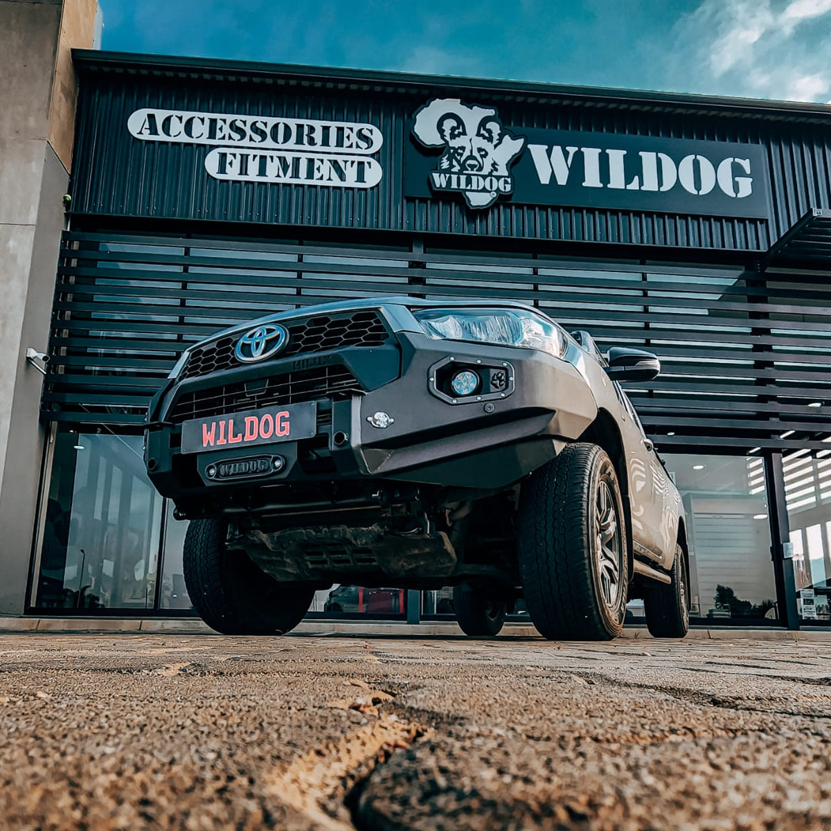 Wildog 2025 Raider K9 Front Bumper with Round Nudge – Toyota Hilux Legend 2025